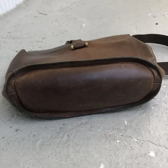 M H leather bag  - Picture 4 of 8